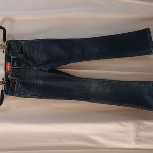 Old Navy Bootcut Girls Dark wash jeans. Size 7slim